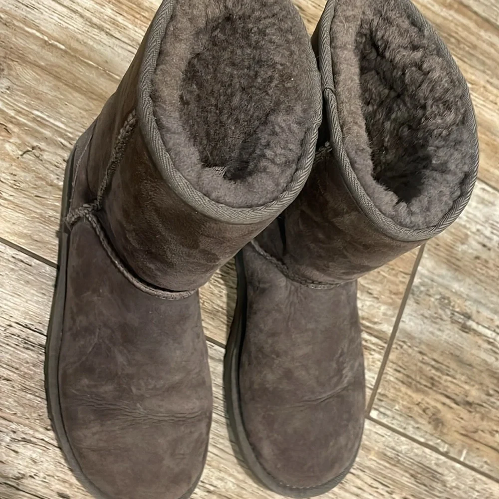UGG Classic Short II Boots - Picture 5 of 7